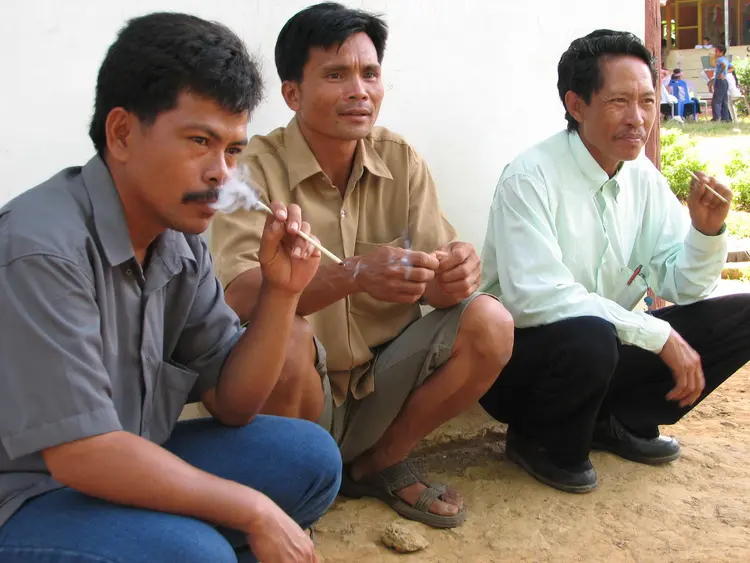 Solimpodon 3 Men Smoking.JPG